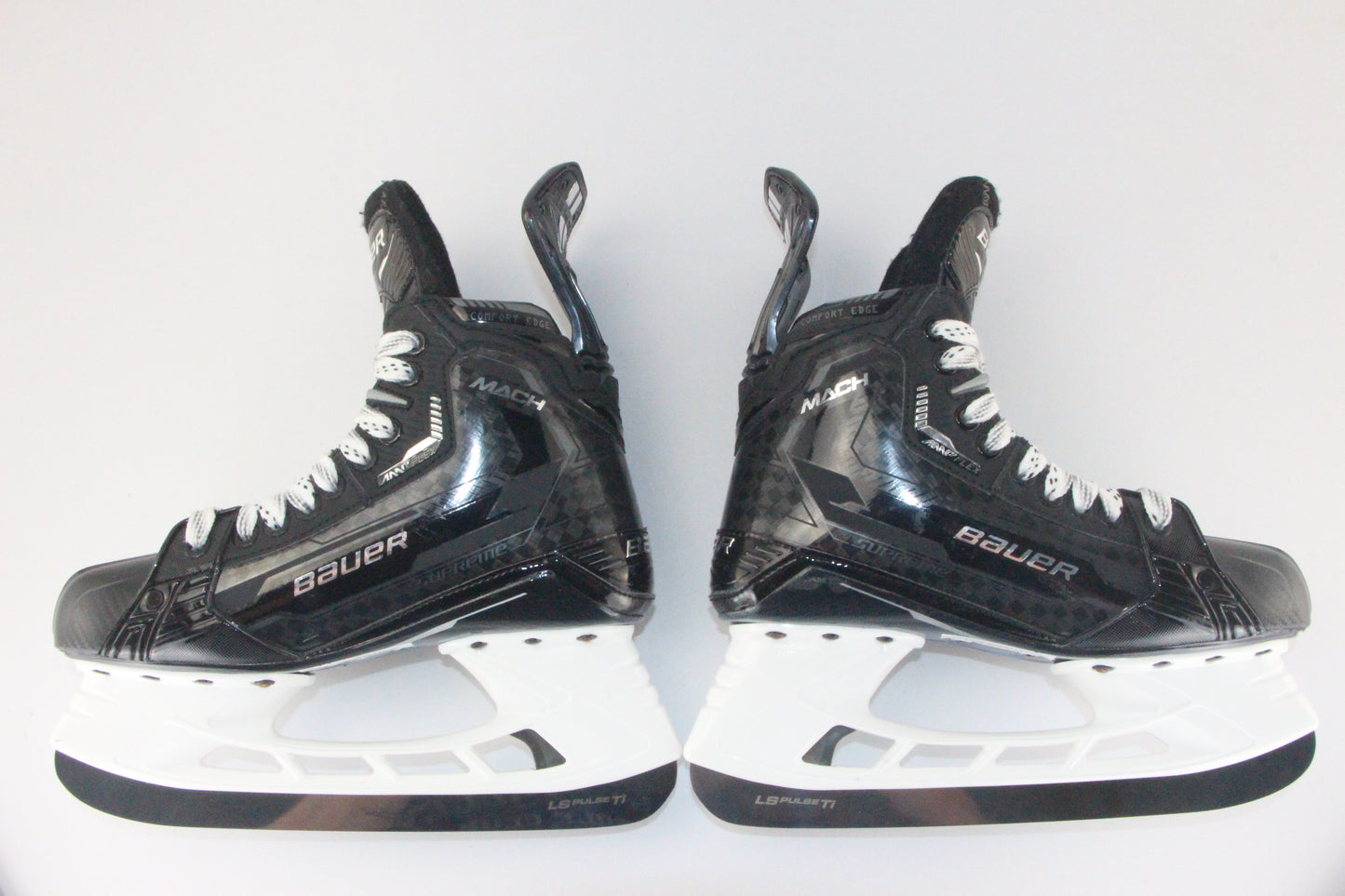 Bauer Supreme MACH #330